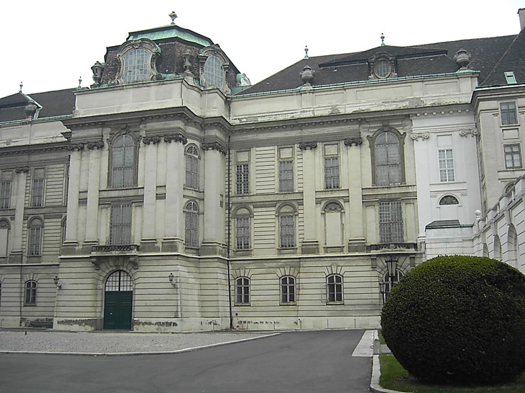 дворец Габсбургов
